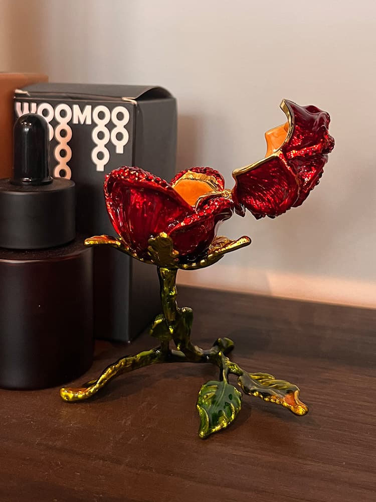 インテリア雑貨 輝く薔薇のオブジェ